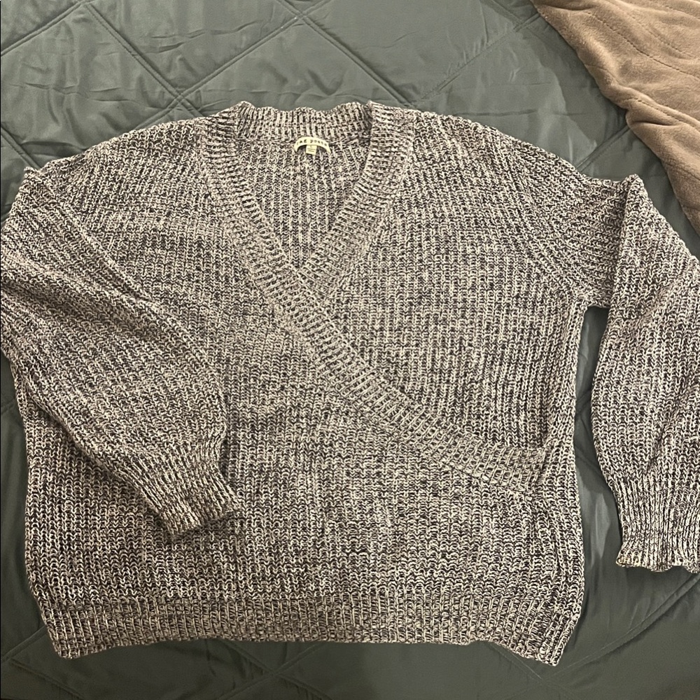 V-Neck Women's Sweater in Gray